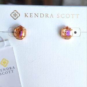 NWT Kendra Scott Iri Peach Logans